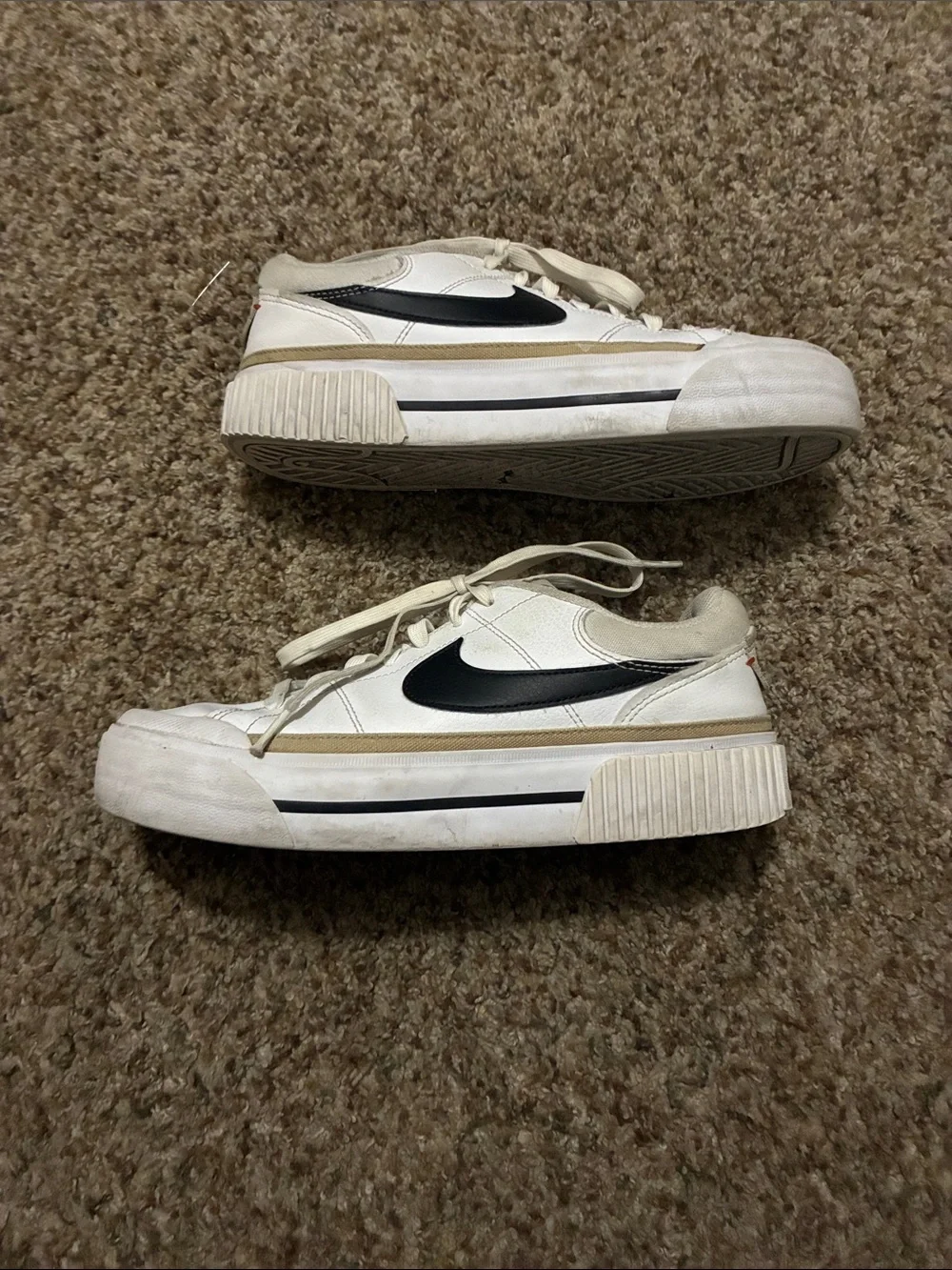 Nike Court Legacy Lift Platform Sneakers size 9